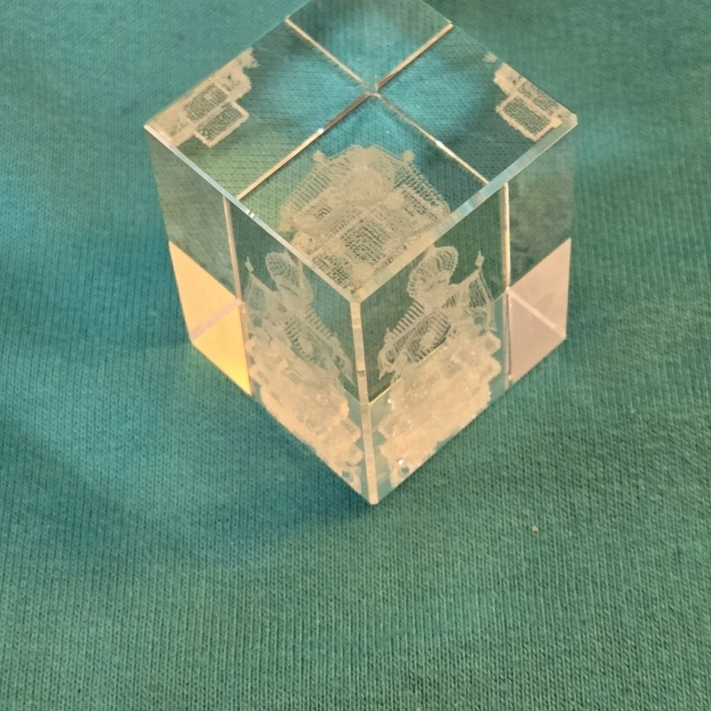 Vintage Swarovski Paperweight Etched Glass Heavy Onion Dome Ornate Building EUC